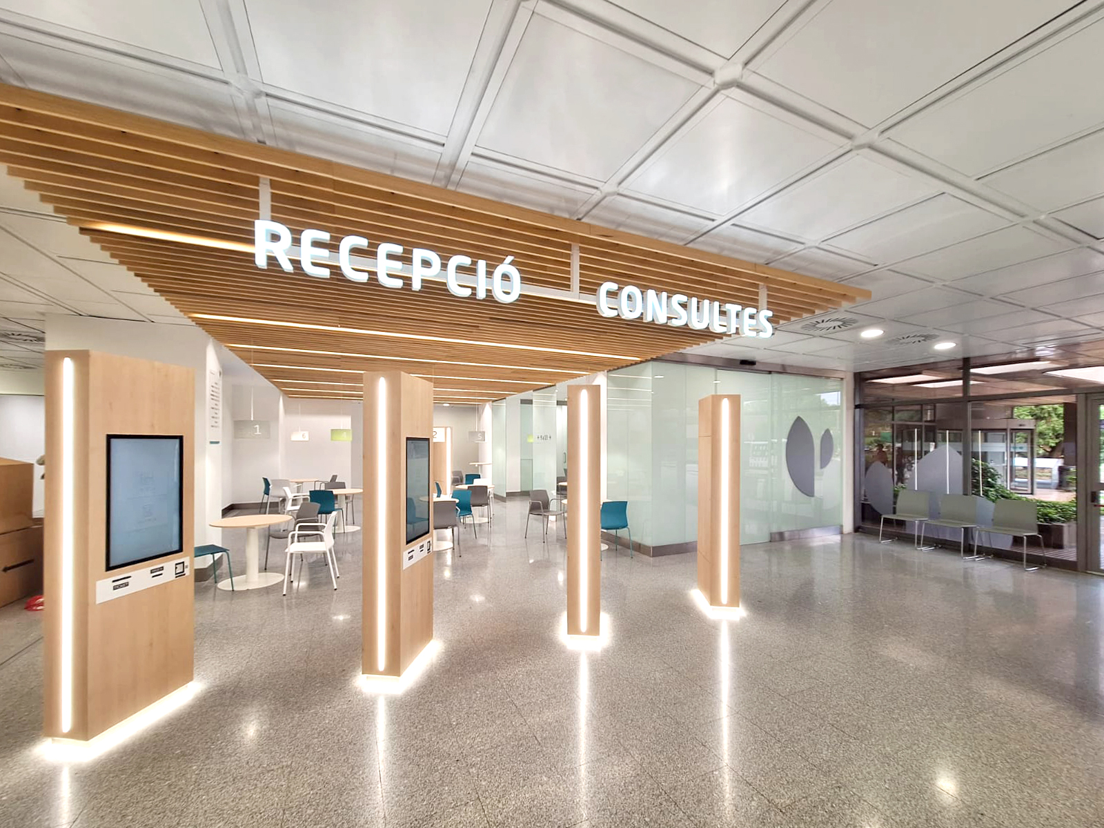 Inauguración nueva Recepción de Pacientes en el HUG de Catalunya, grupo Quirónsalud 4 1 1